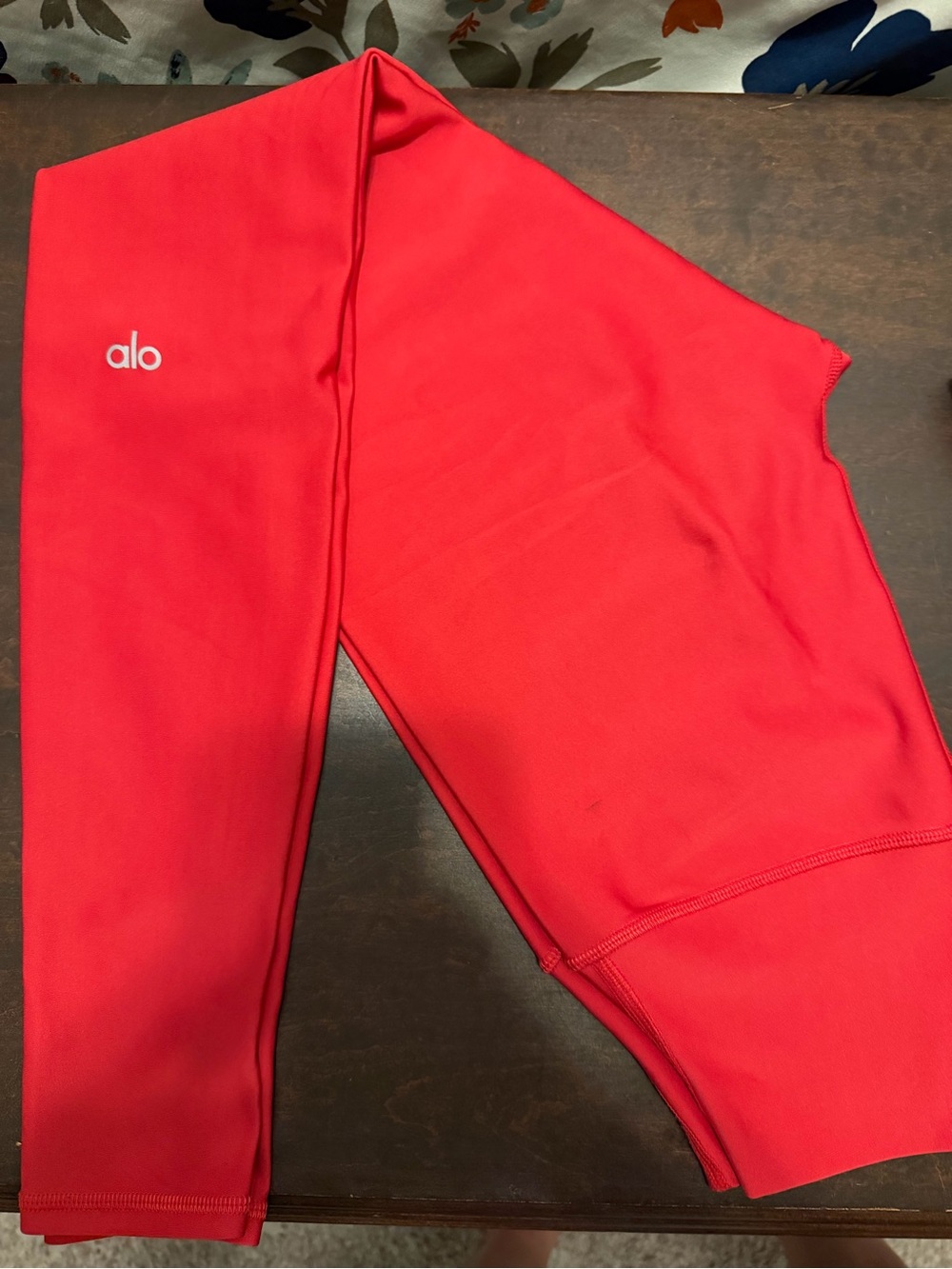 ALO Yoga Bright Red Airlift Leggings